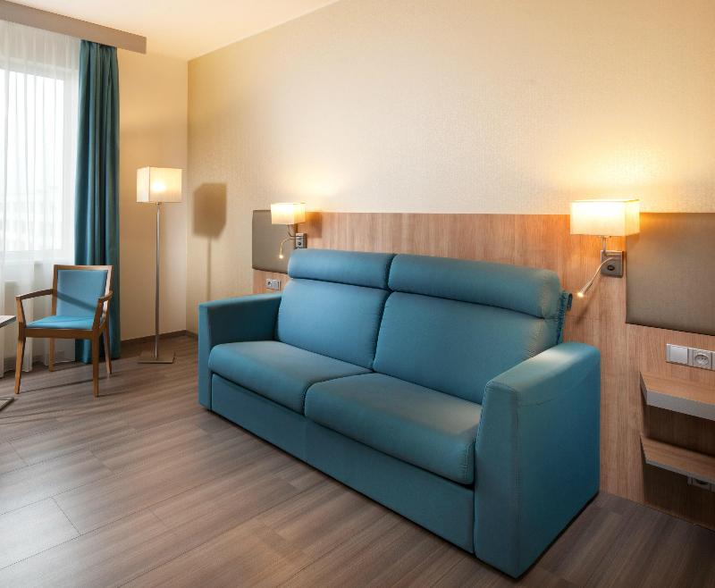 Holiday Inn Prague Congress Centre - Oda