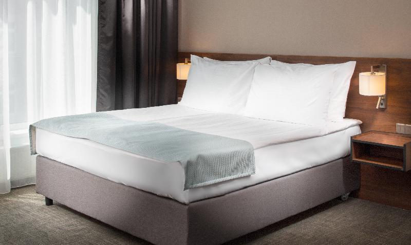 Holiday Inn Prague Congress Centre - Oda