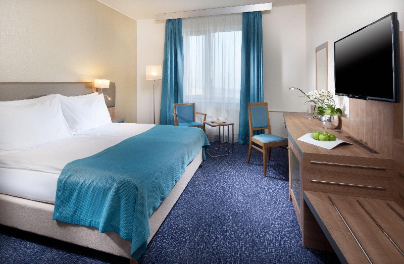 Holiday Inn Prague Congress Centre - Oda