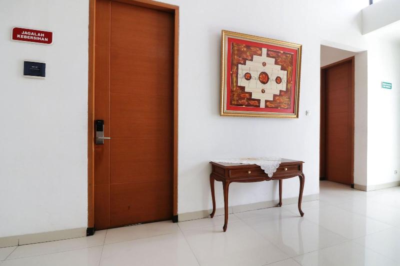 Sapadia Guest House - Lobi