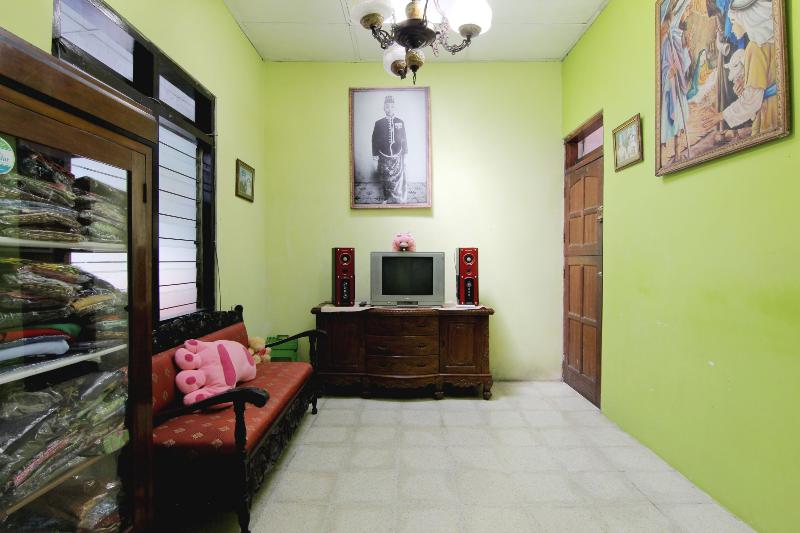 Batik Trinidar Homestay by ZUZU - Lobi