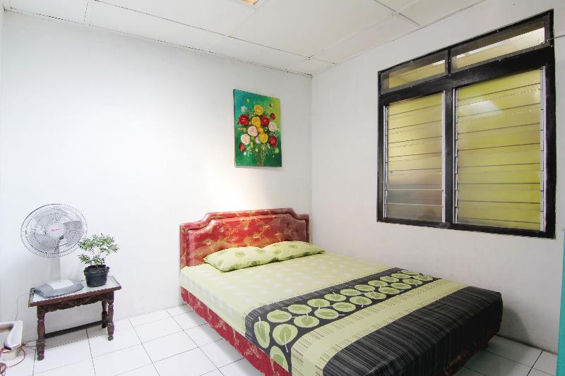 Batik Trinidar Homestay by ZUZU - Oda