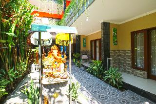 Rena Segara House Kuta by ZUZU otel fotoğrafı