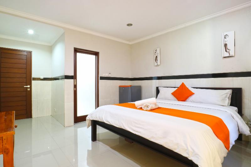 Rena Segara House Kuta by ZUZU - Oda