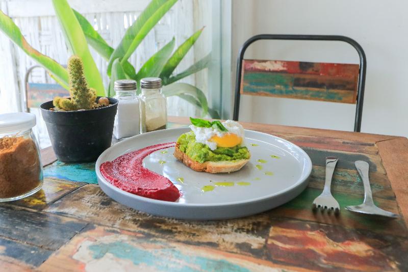 The Wina Echo Beach Guesthouse by ZUZU - Restoran