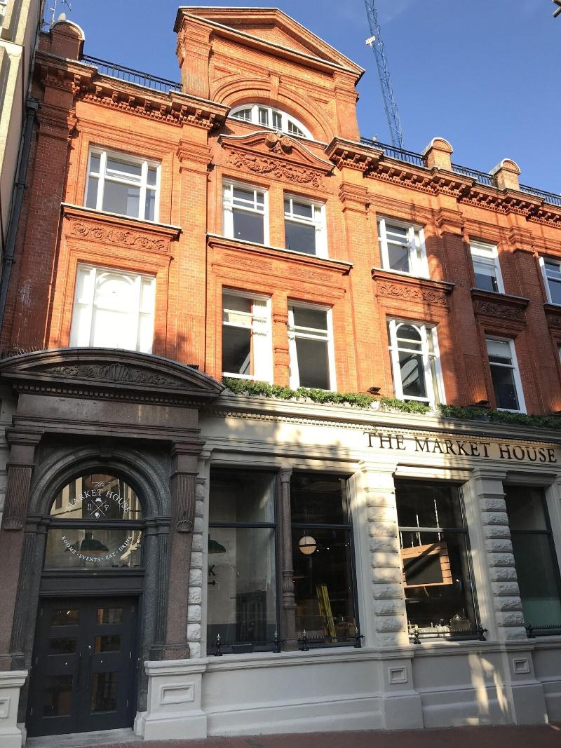The Market House - Genel