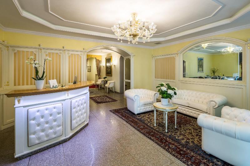 Windsor Hotel - Lobi