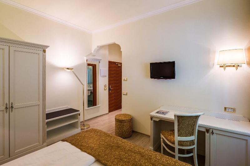 Windsor Hotel - Oda