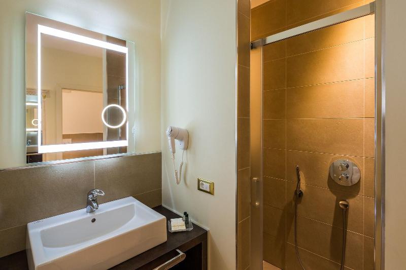 Windsor Hotel - Oda