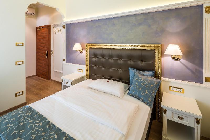 Windsor Hotel - Oda