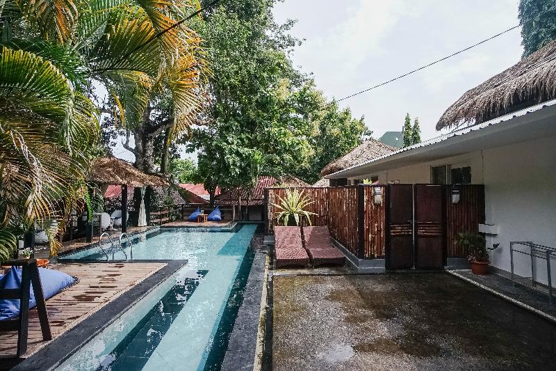 Kampung 168 by ZUZU - Havuz