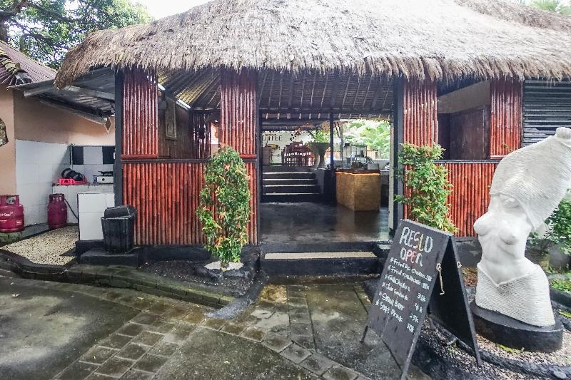 Kampung 168 by ZUZU - Restoran
