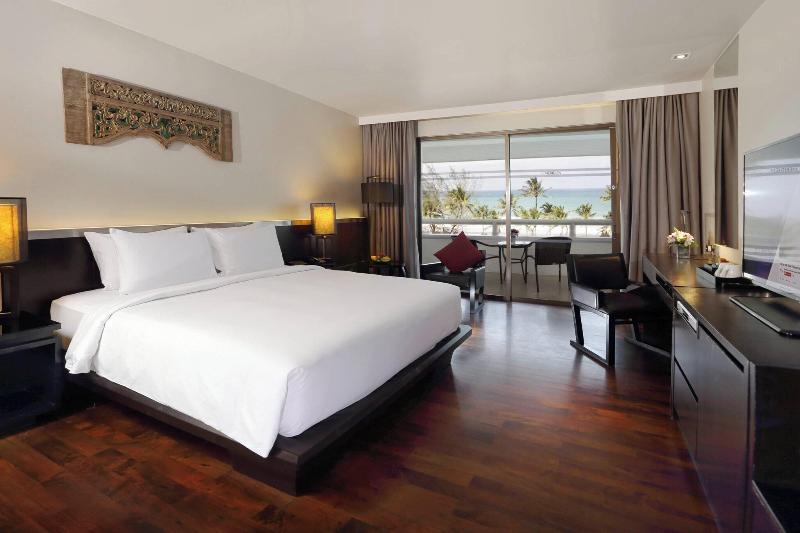 Le Meridien Phuket Beach Resort - Oda