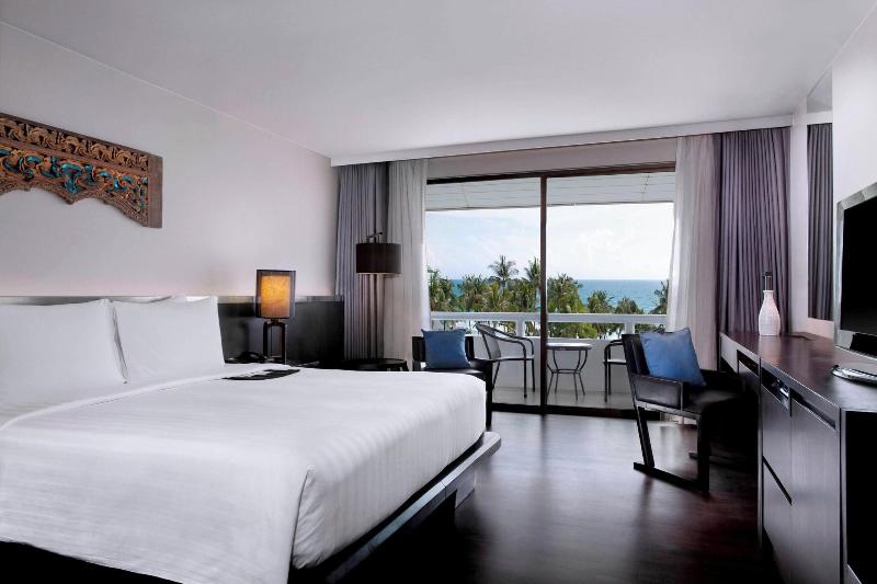 Le Meridien Phuket Beach Resort - Oda