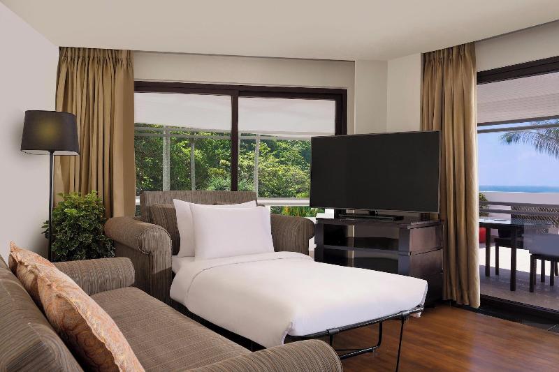 Le Meridien Phuket Beach Resort - Oda