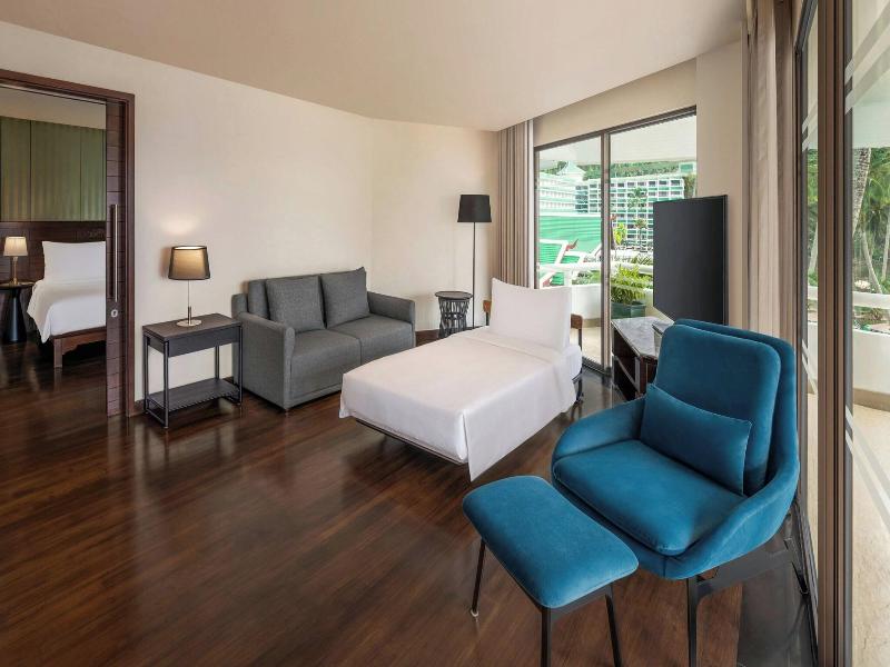 Le Meridien Phuket Beach Resort - Oda