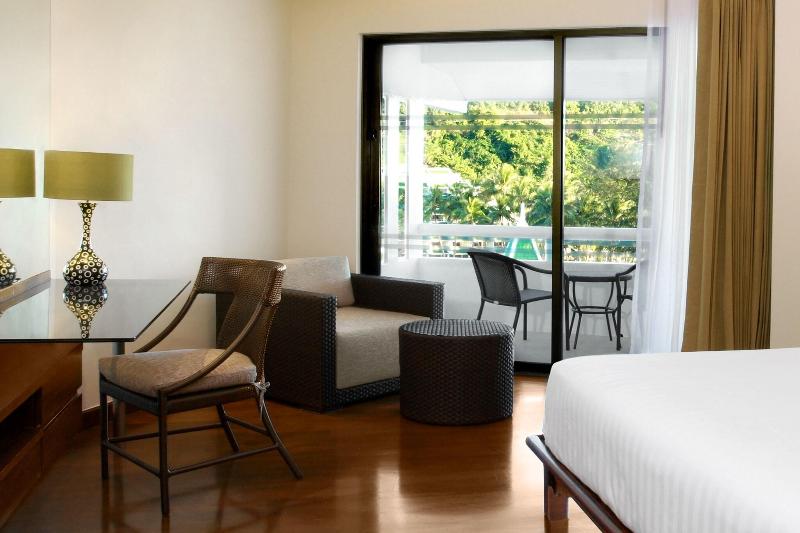 Le Meridien Phuket Beach Resort - Oda