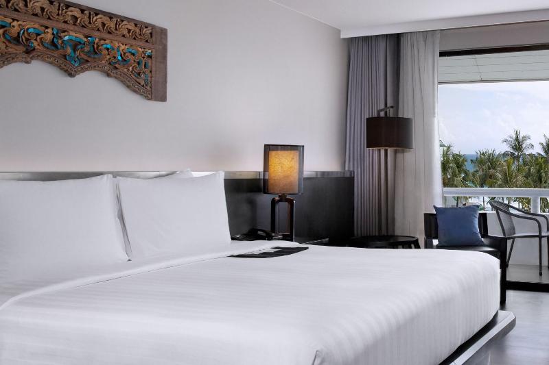 Le Meridien Phuket Beach Resort - Oda