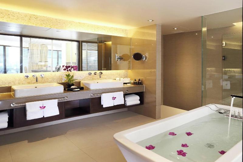 Le Meridien Phuket Beach Resort - Oda