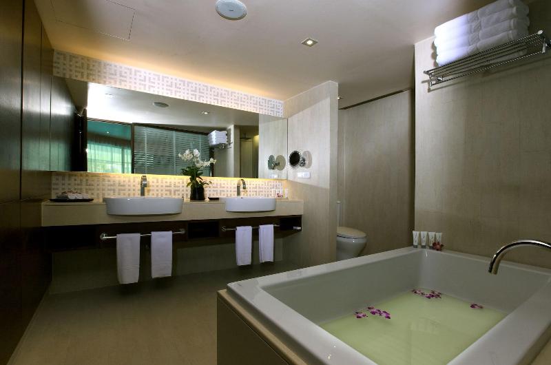 Le Meridien Phuket Beach Resort - Oda