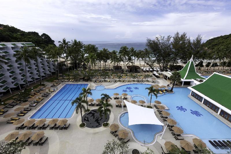 Le Meridien Phuket Beach Resort - Havuz