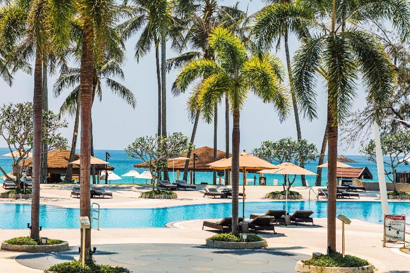 Le Meridien Phuket Beach Resort - Havuz