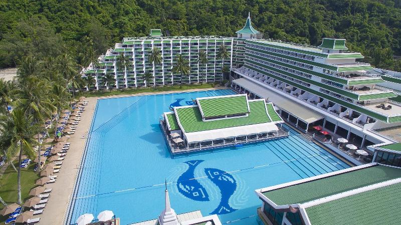 Le Meridien Phuket Beach Resort - Havuz