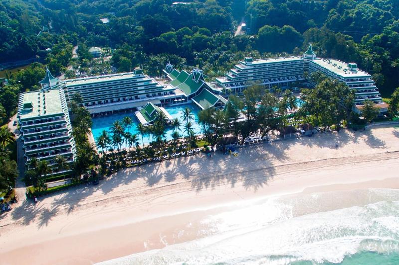 Le Meridien Phuket Beach Resort - Plaj
