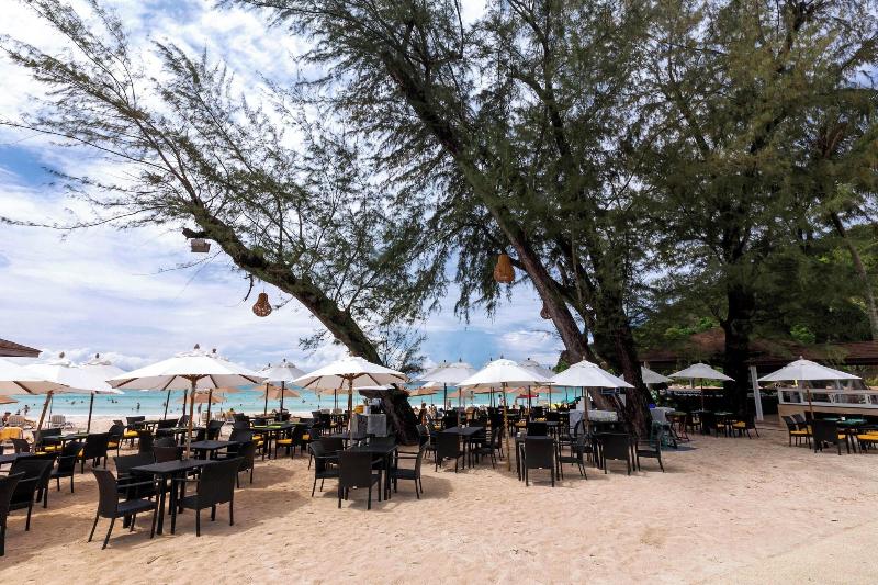 Le Meridien Phuket Beach Resort - Plaj