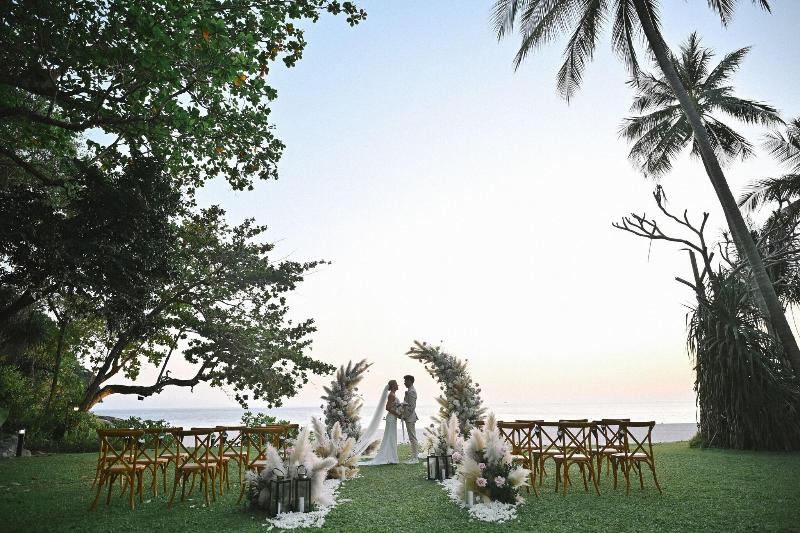 Le Meridien Phuket Beach Resort - Plaj