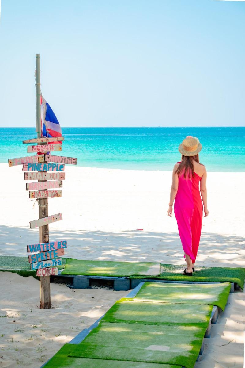 Le Meridien Phuket Beach Resort - Plaj