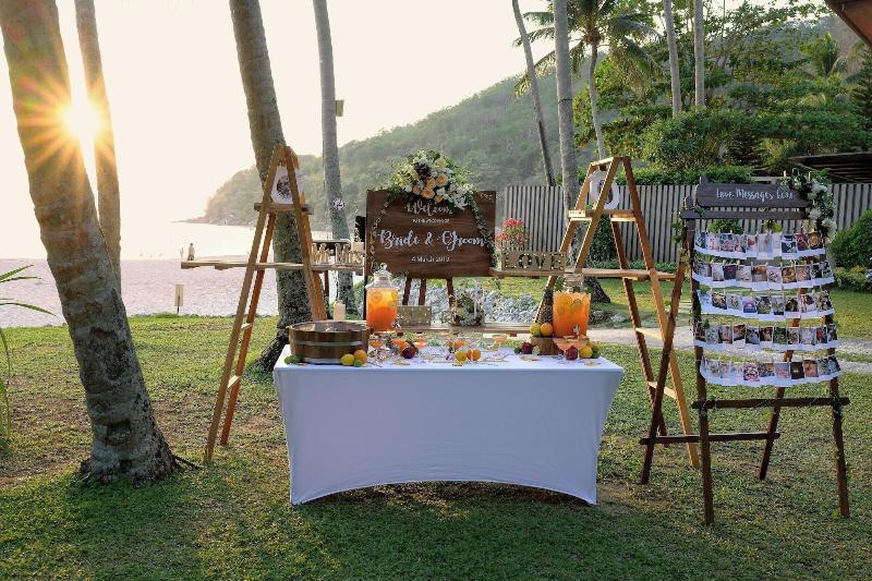 Le Meridien Phuket Beach Resort - Plaj
