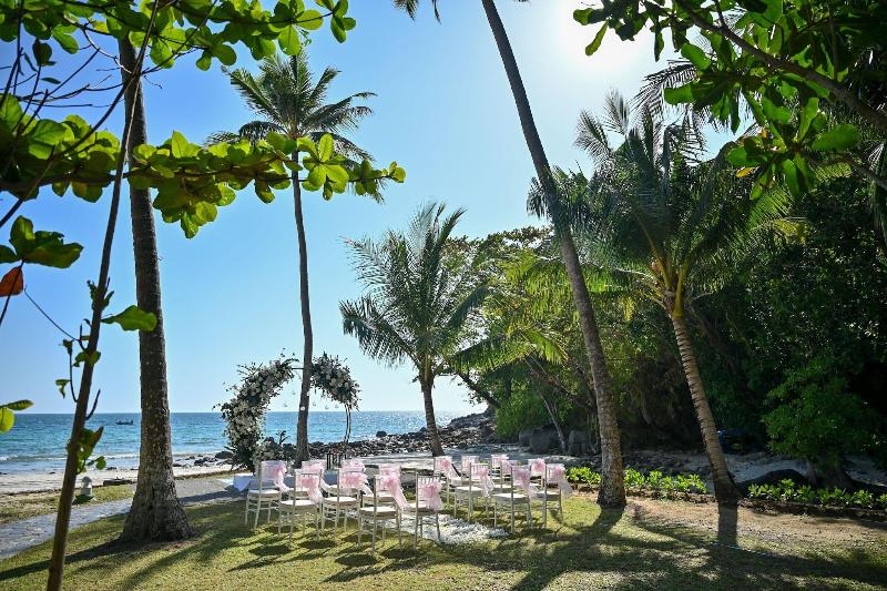 Le Meridien Phuket Beach Resort - Plaj