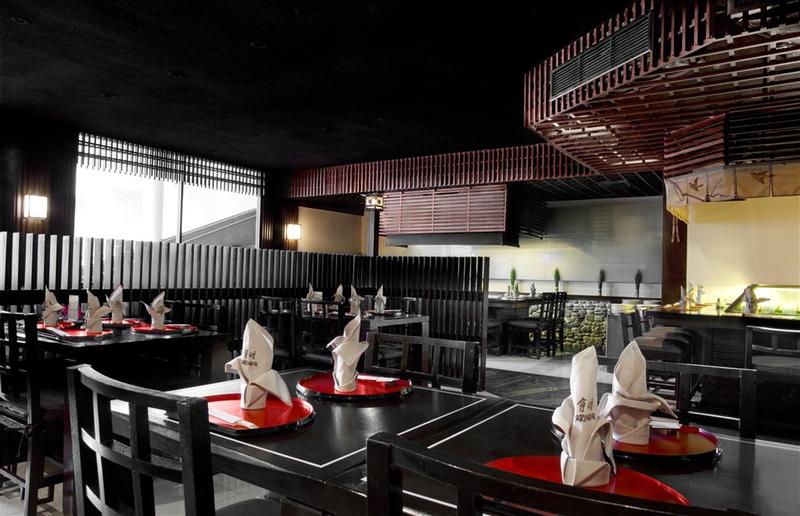 Le Meridien Phuket Beach Resort - Restoran