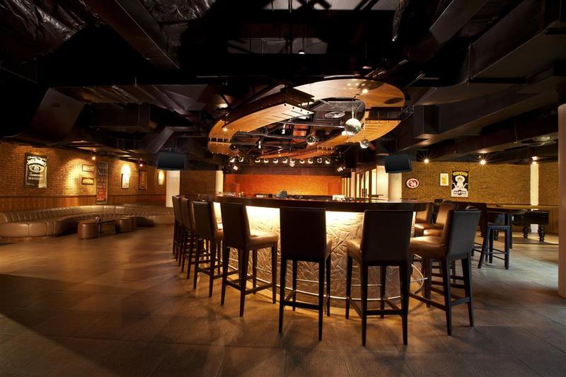 Le Meridien Phuket Beach Resort - Restoran