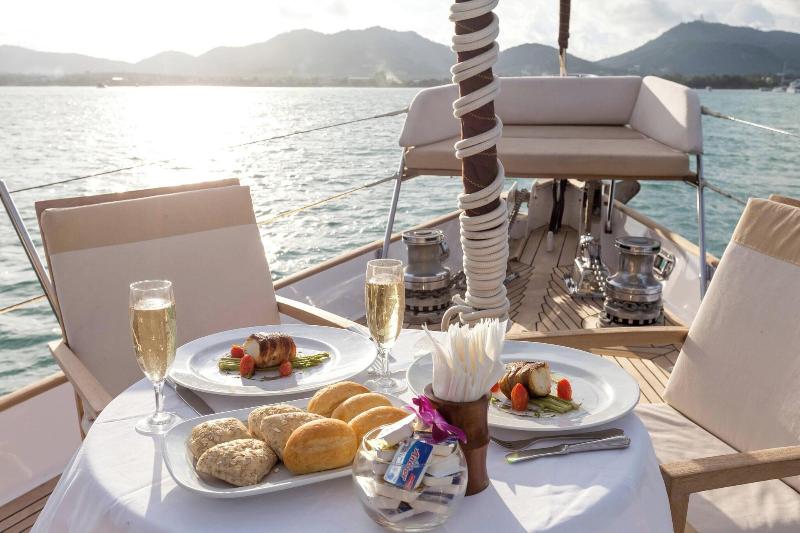 Le Meridien Phuket Beach Resort - Restoran
