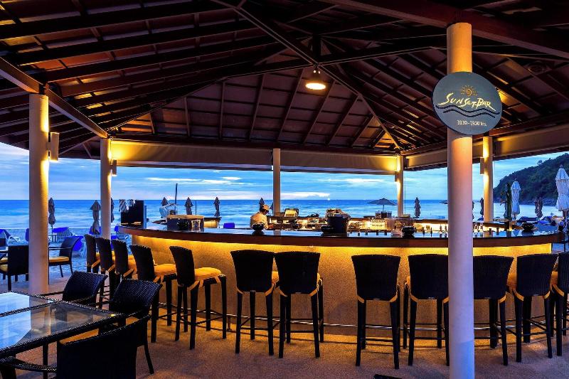 Le Meridien Phuket Beach Resort - Restoran