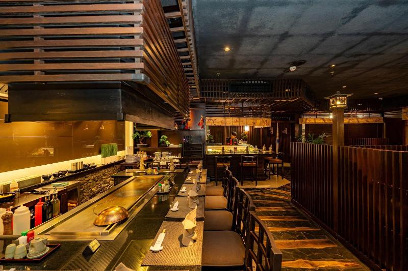 Le Meridien Phuket Beach Resort - Restoran