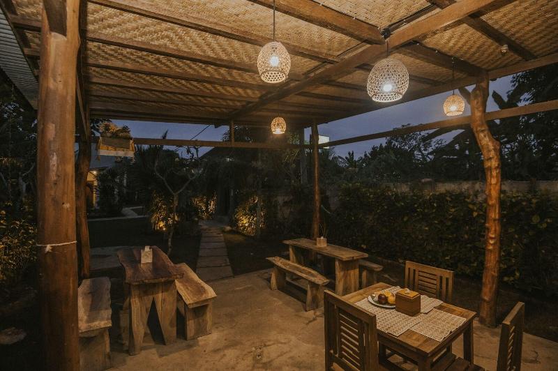 Nerima Hut Lembongan - Restoran