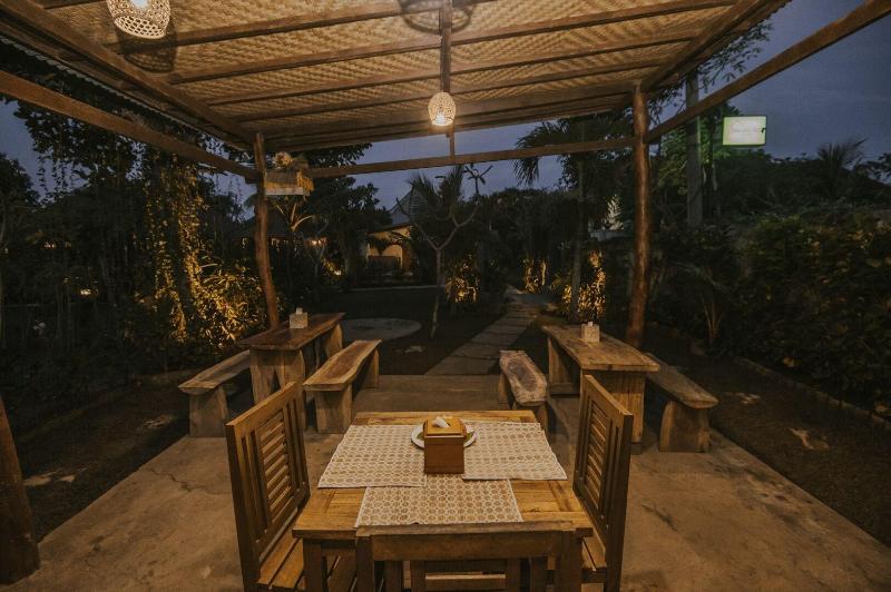 Nerima Hut Lembongan - Restoran