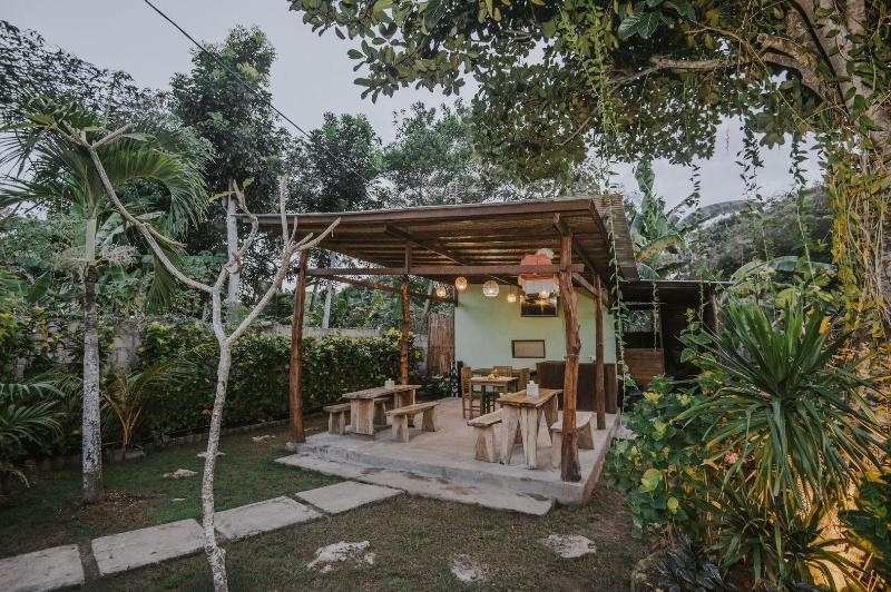 Nerima Hut Lembongan - Restoran