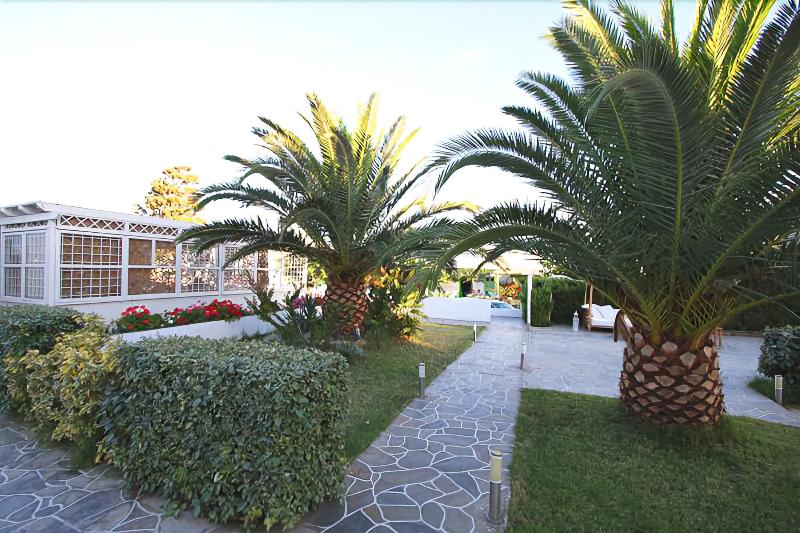 Smaragdi Hotel - Genel