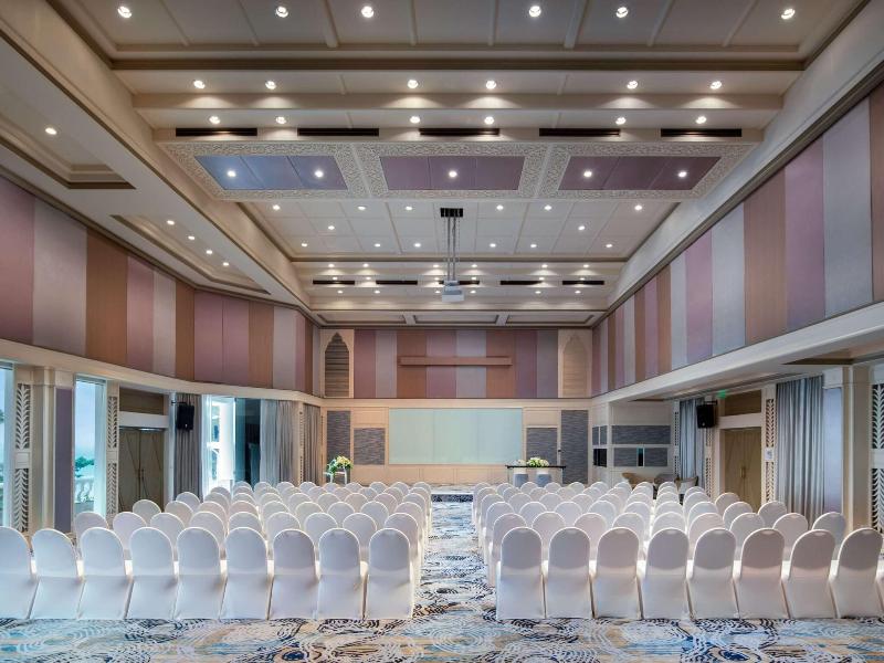 Pullman Pattaya Hotel G - Toplantı