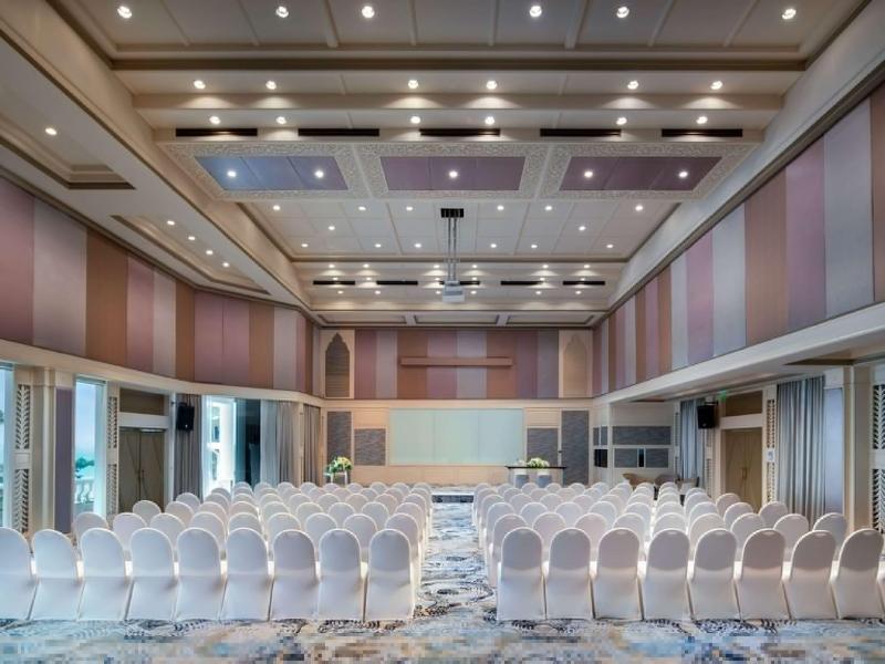 Pullman Pattaya Hotel G - Toplantı