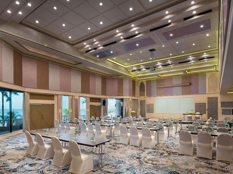 Pullman Pattaya Hotel G - Toplantı