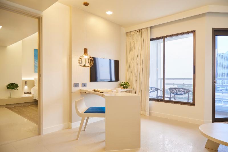 Pullman Pattaya Hotel G - Oda
