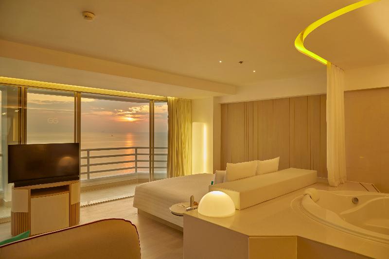 Pullman Pattaya Hotel G - Oda