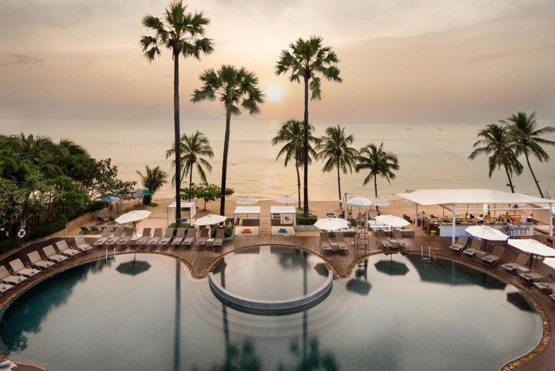 Pullman Pattaya Hotel G - Havuz
