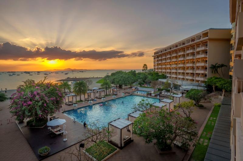 Dusit Thani Pattaya - Havuz