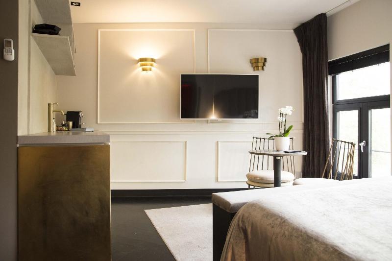 House Of Amstel - Oda